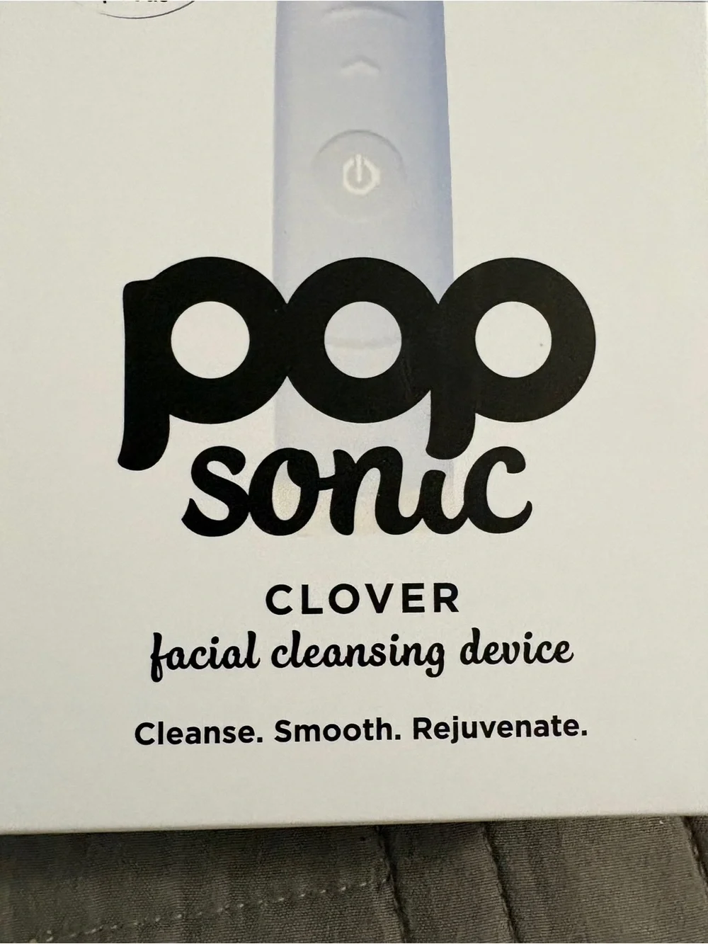 Clover Light Blue Facial Cleansing Device
